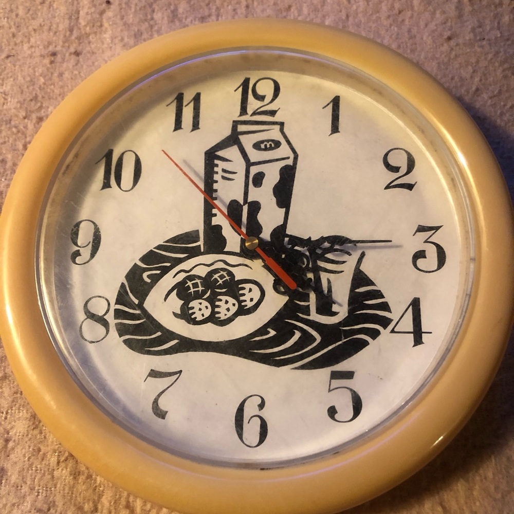 Cream Wall Clock with Breakfast Design
